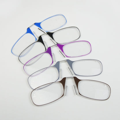 Mini Lesebrille als Anhänger -  Immer dabei, wenn du sie brauchst.